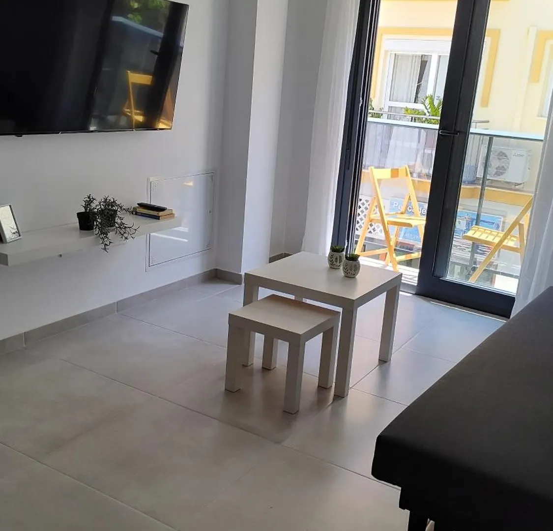 Am Chinorros Square. Apartment Fuengirola 0*,  Spain
